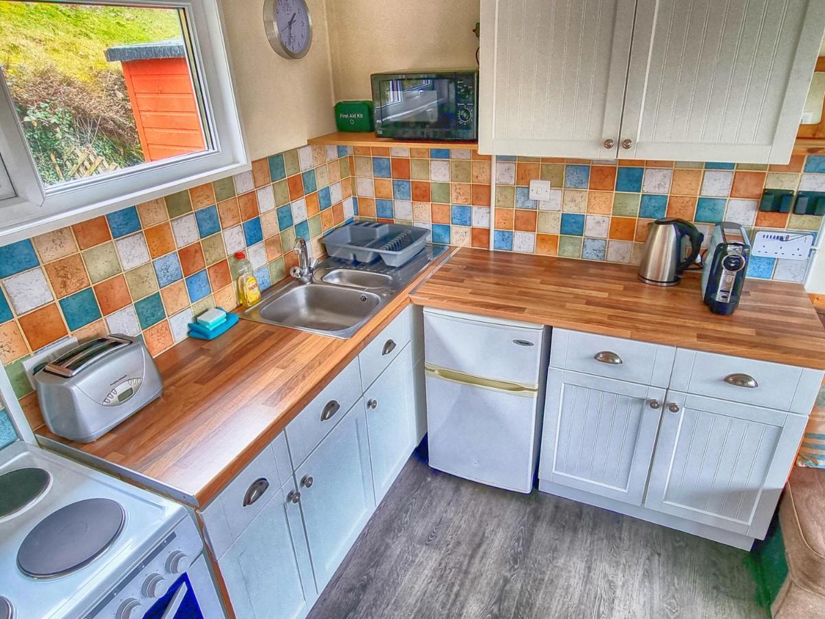 Caswell Beach Chalet 70 Located In Gower Peninsula Суонси Экстерьер фото